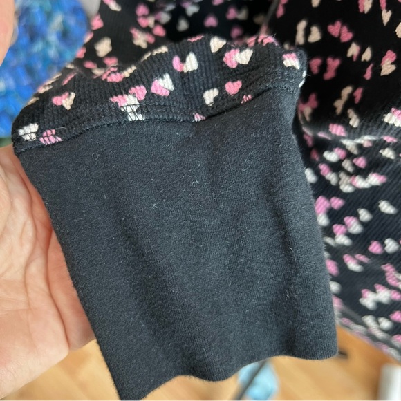 Victoria's Secret Long Sleeve V-Neck Love heart Sleep waffle knit Shirt Size L - Picture 6 of 7